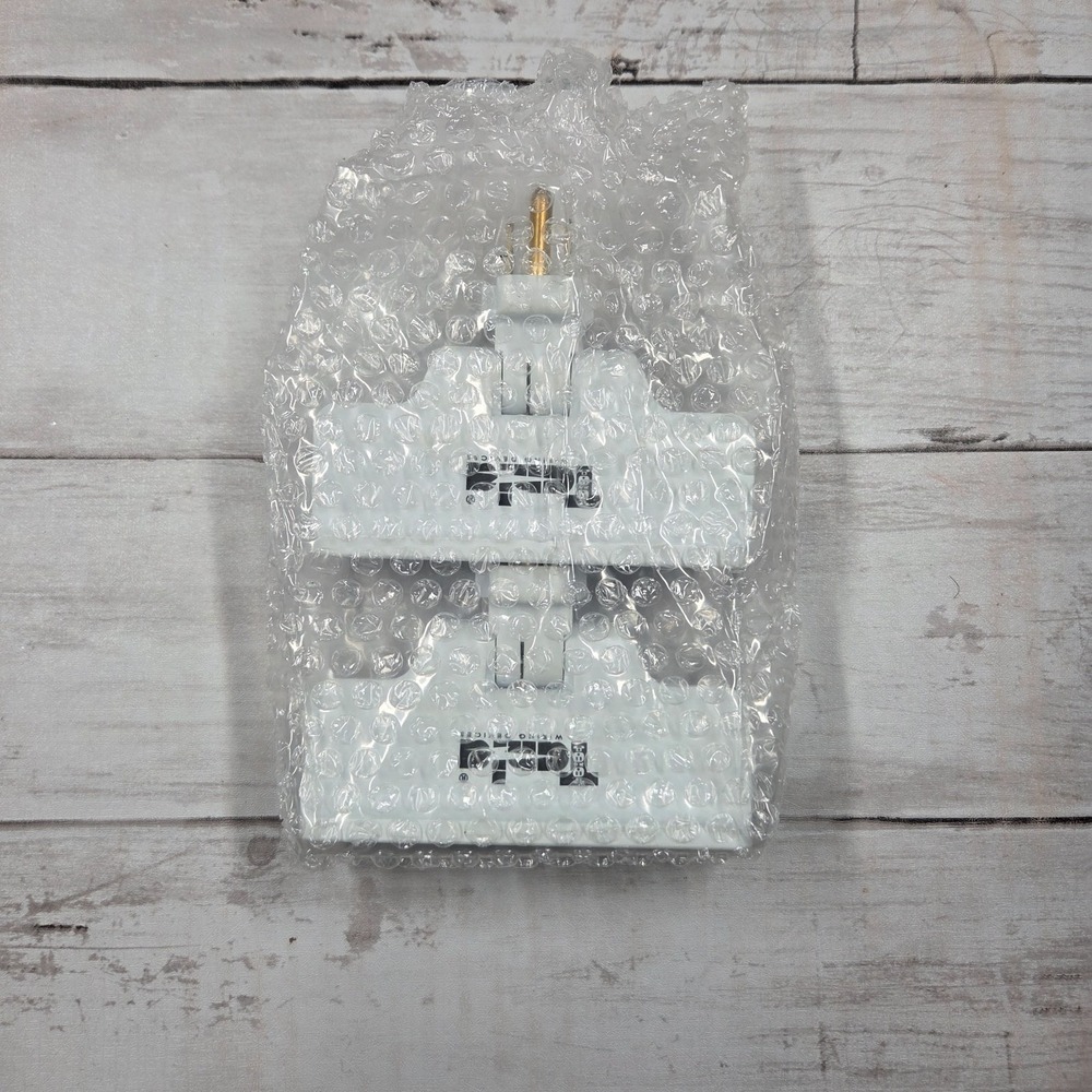 Tania‎ Grounded 3 Outlet Wall Adapter 2 Pack Swivel Plug TAN-A33-2PCS - Picture 3 of 3
